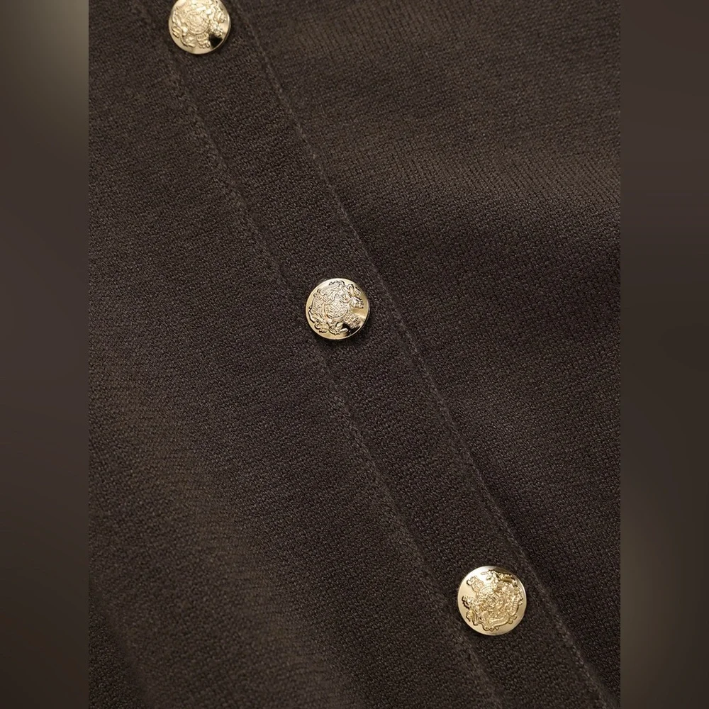 Commense Cinched
Waist Knit Shirt Dress - Picture 4 of 4